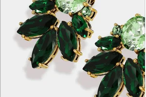 Give the gift of sparkle this Christmas.