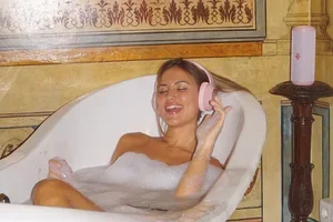Selfcare sounds better with Soundliving