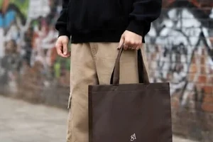 10% OFF. FREE TOTE. TERRIBLE RESTRAINT.